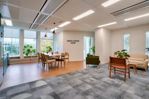 Bureau 86 m² – Puteaux (92800)