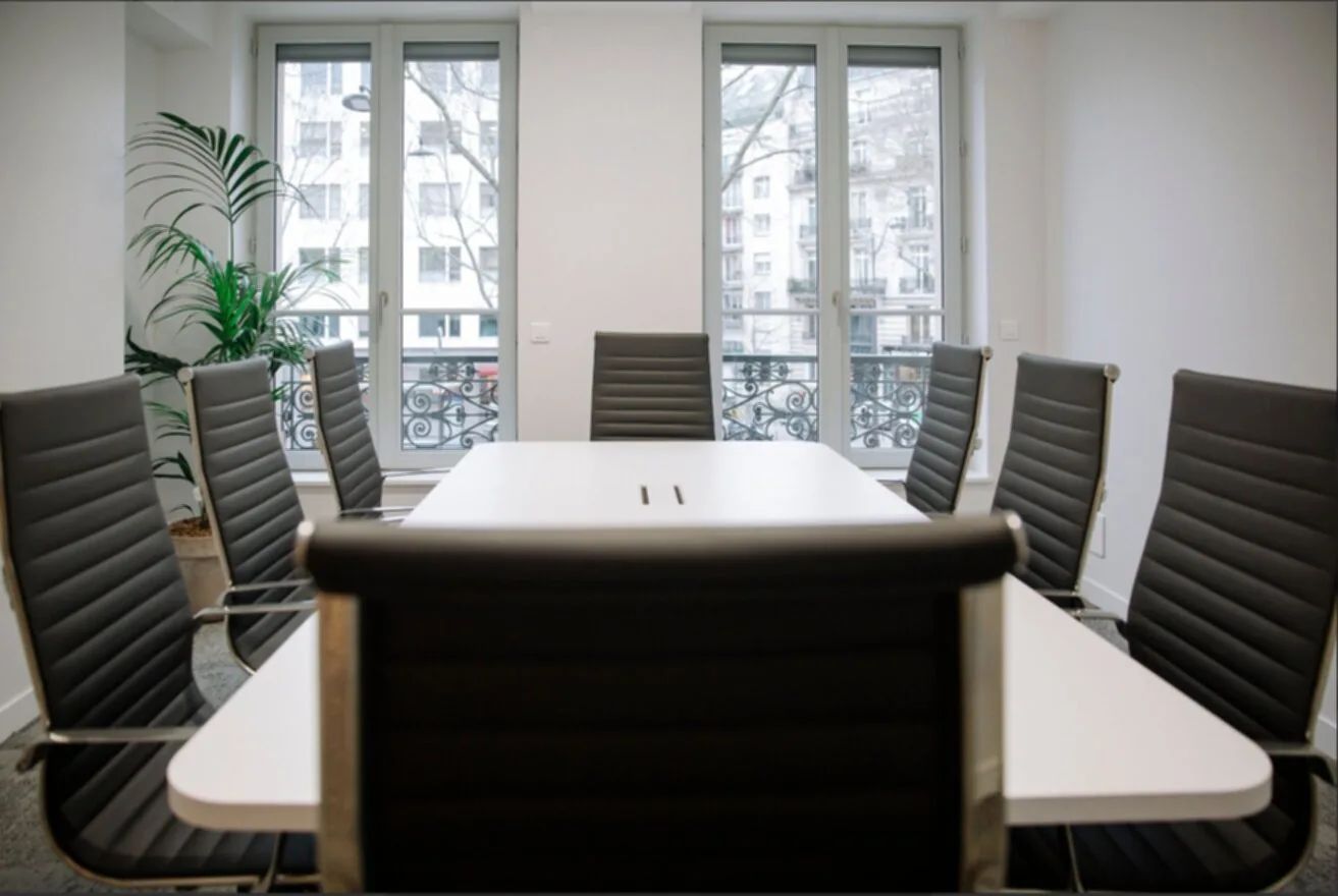 Bureau 637 m² – Paris (75016)