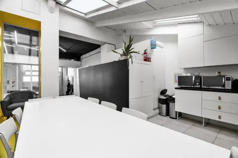 Coworking 200 m² – Paris (75011)