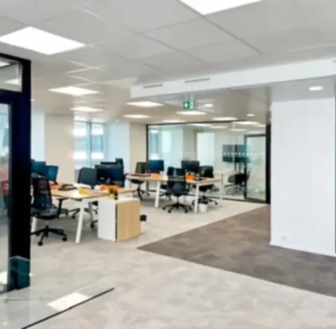 Bureau 547 m² – Courbevoie (92400)