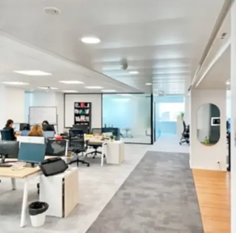 Bureau 547 m² – Courbevoie (92400)