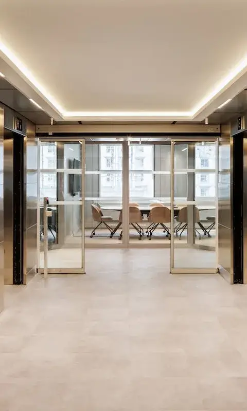 Bureau 104 m² – Puteaux (92800)