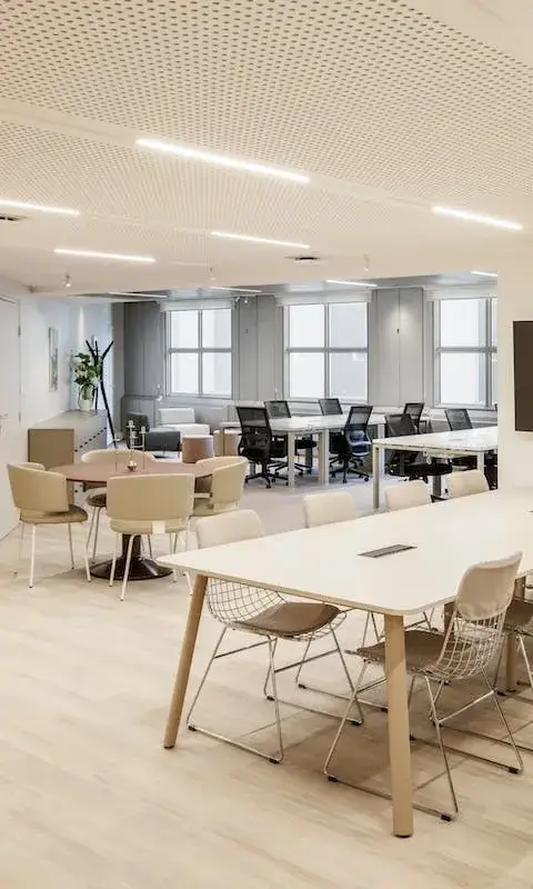 Bureau 104 m² – Puteaux (92800)