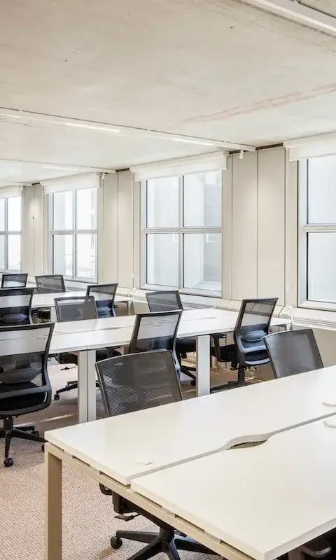 Bureau 104 m² – Puteaux (92800)