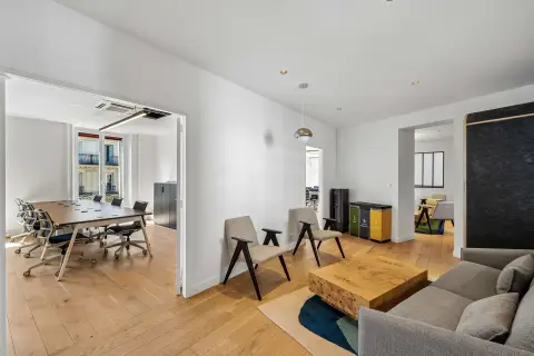Bureau 73 m² – Paris (75009)