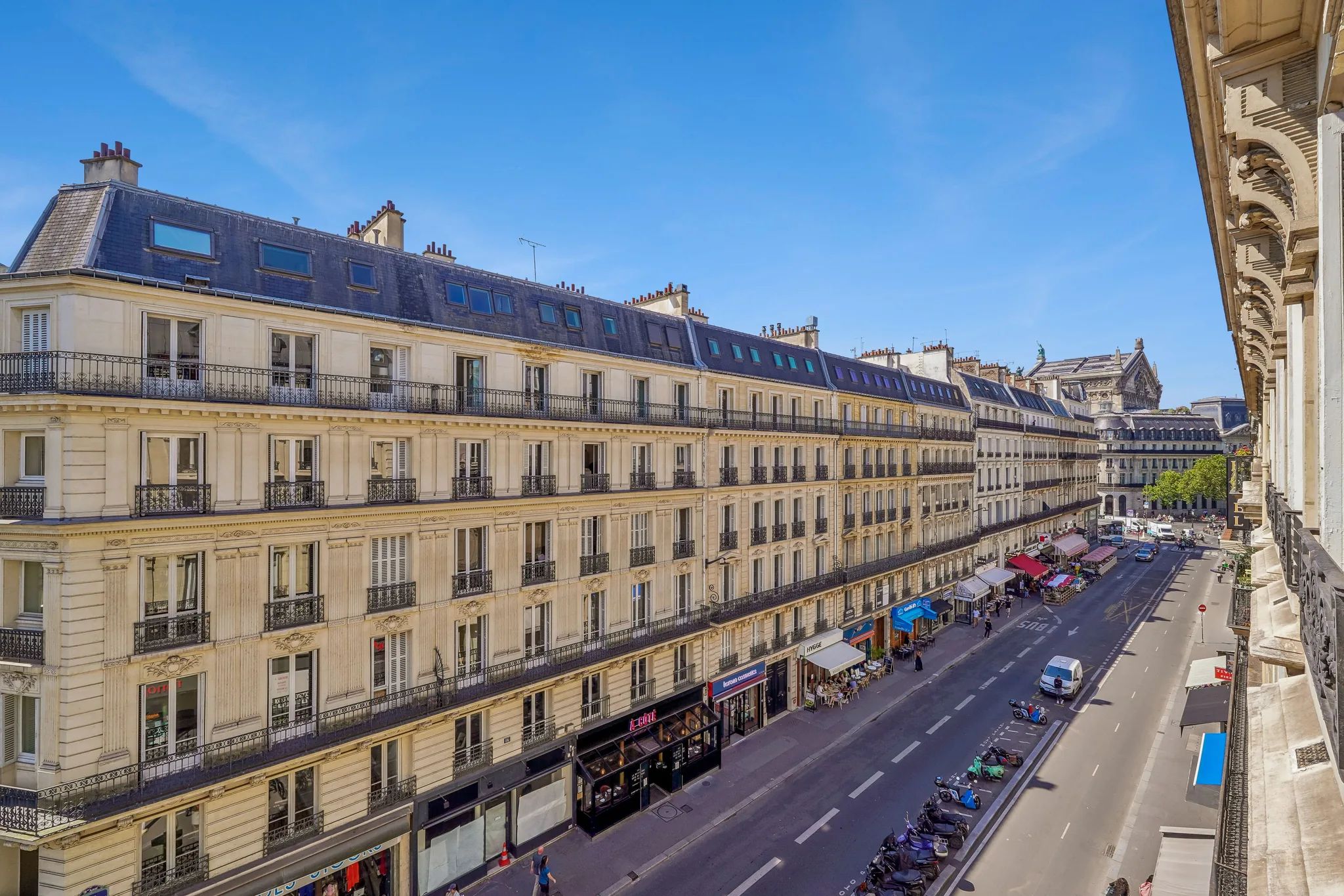 Bureau 73 m² – Paris (75009)