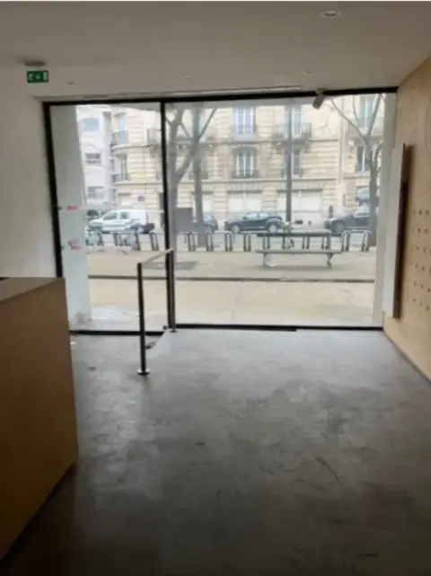 Commerce 106 m² – Paris (75015)