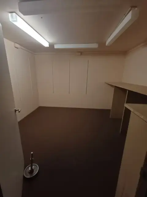 Commerce 106 m² – Paris (75015)