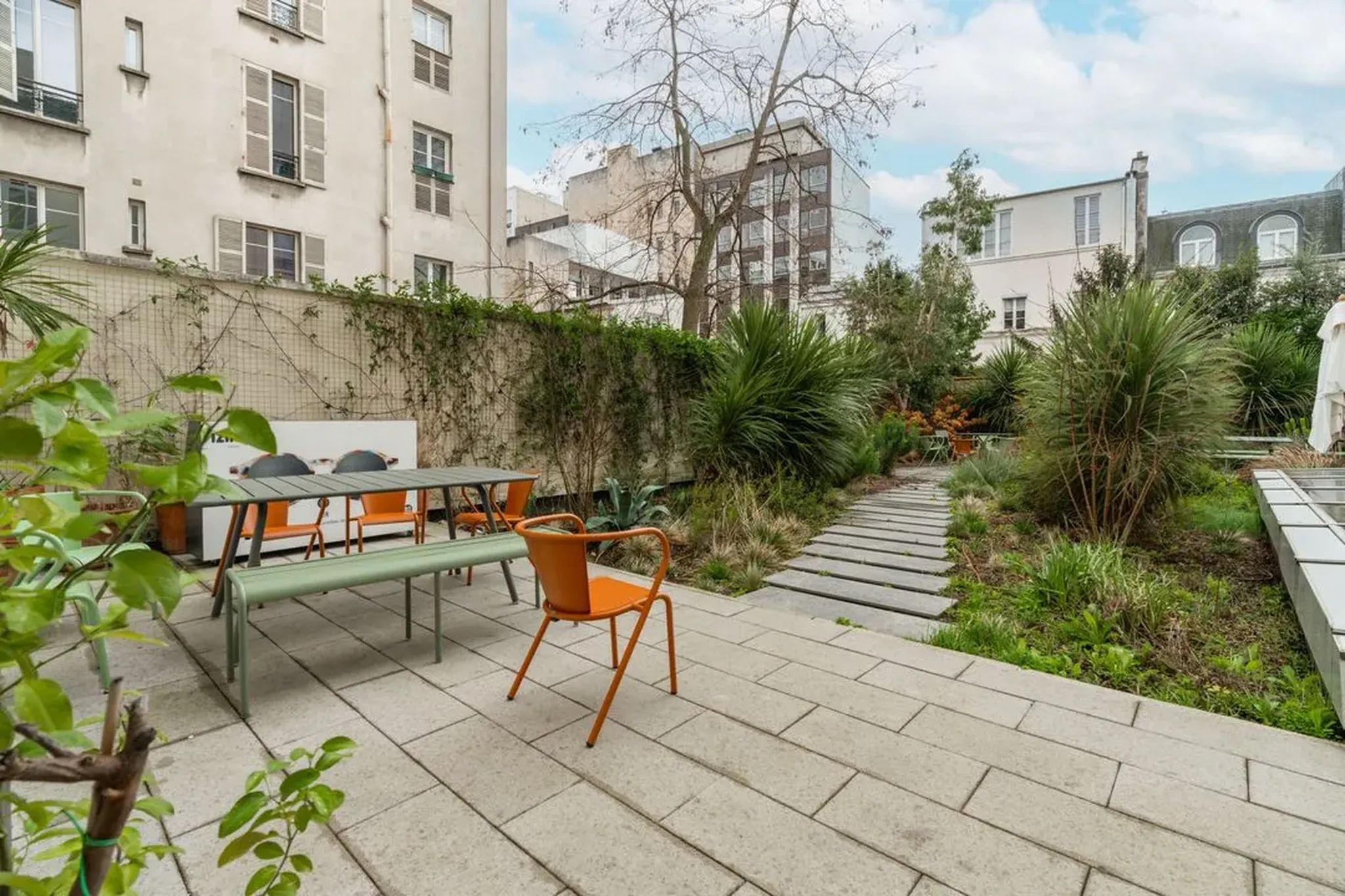 Coworking 350 m² – Paris (75009)