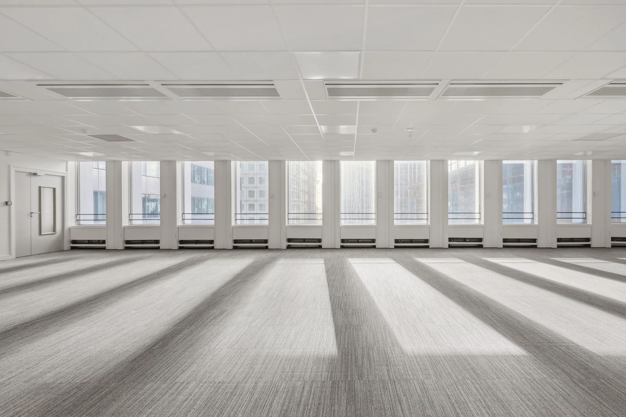 Bureau 1 036 m² – Puteaux (92800)