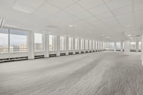 Bureau 1 036 m² – Puteaux (92800)