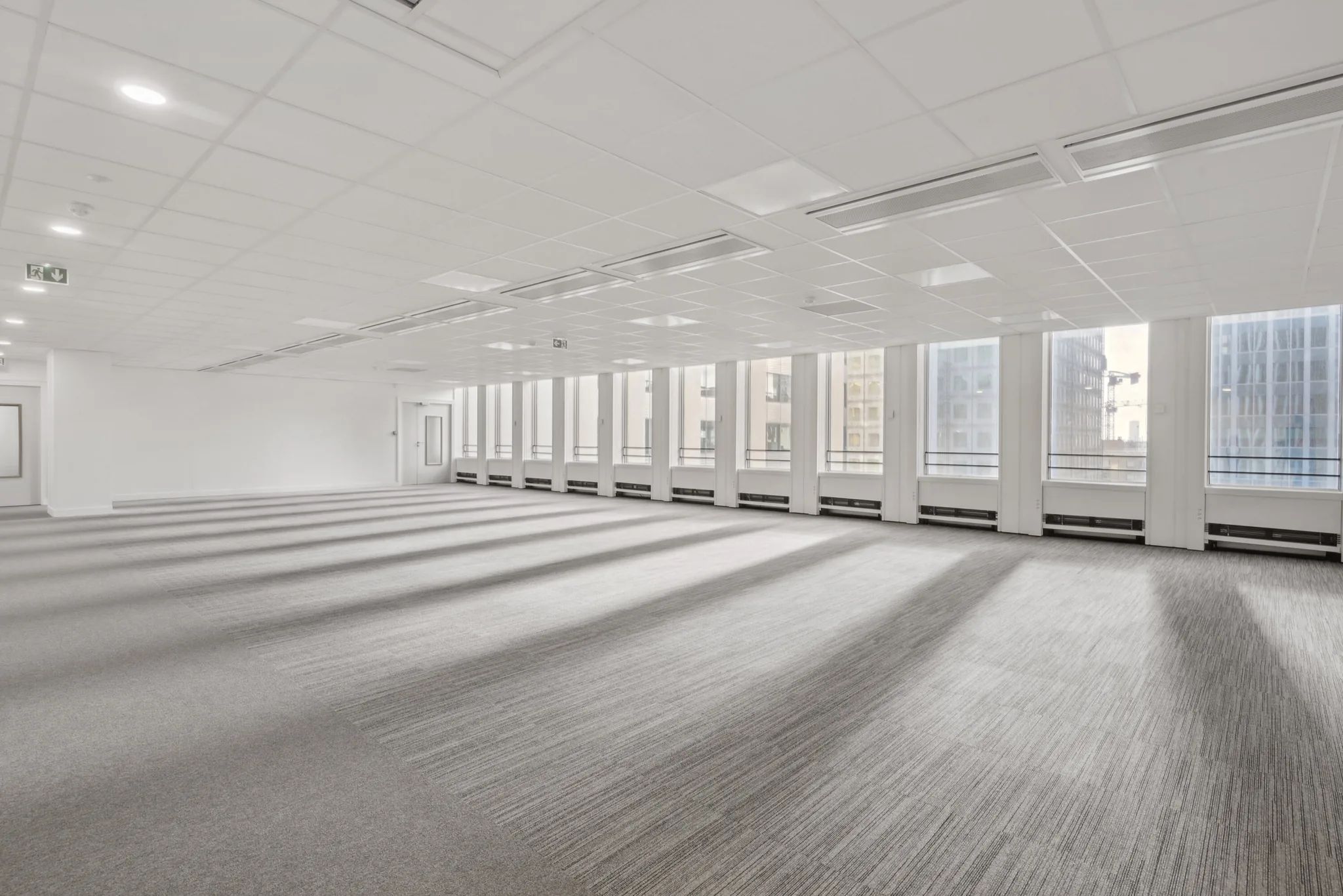 Bureau 1 036 m² – Puteaux (92800)