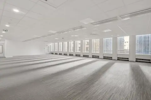 Bureau 1 036 m² – Puteaux (92800)