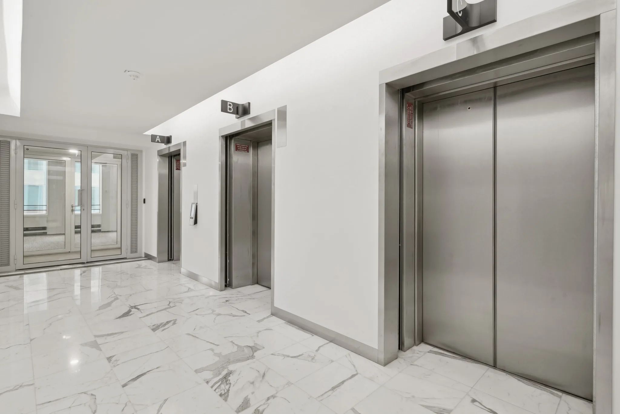 Bureau 1 036 m² – Puteaux (92800)