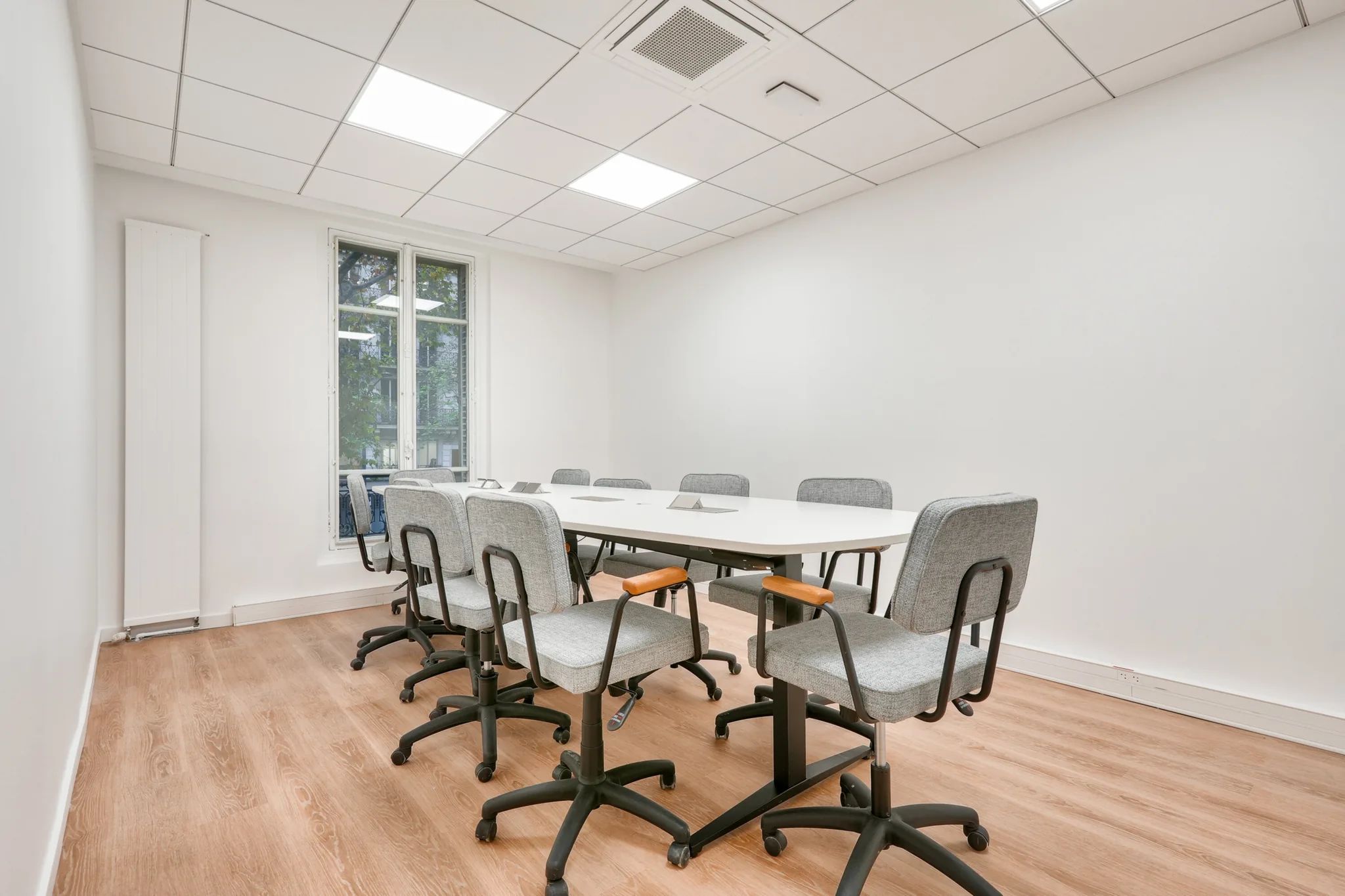 Bureau 280 m² – Paris (75008)