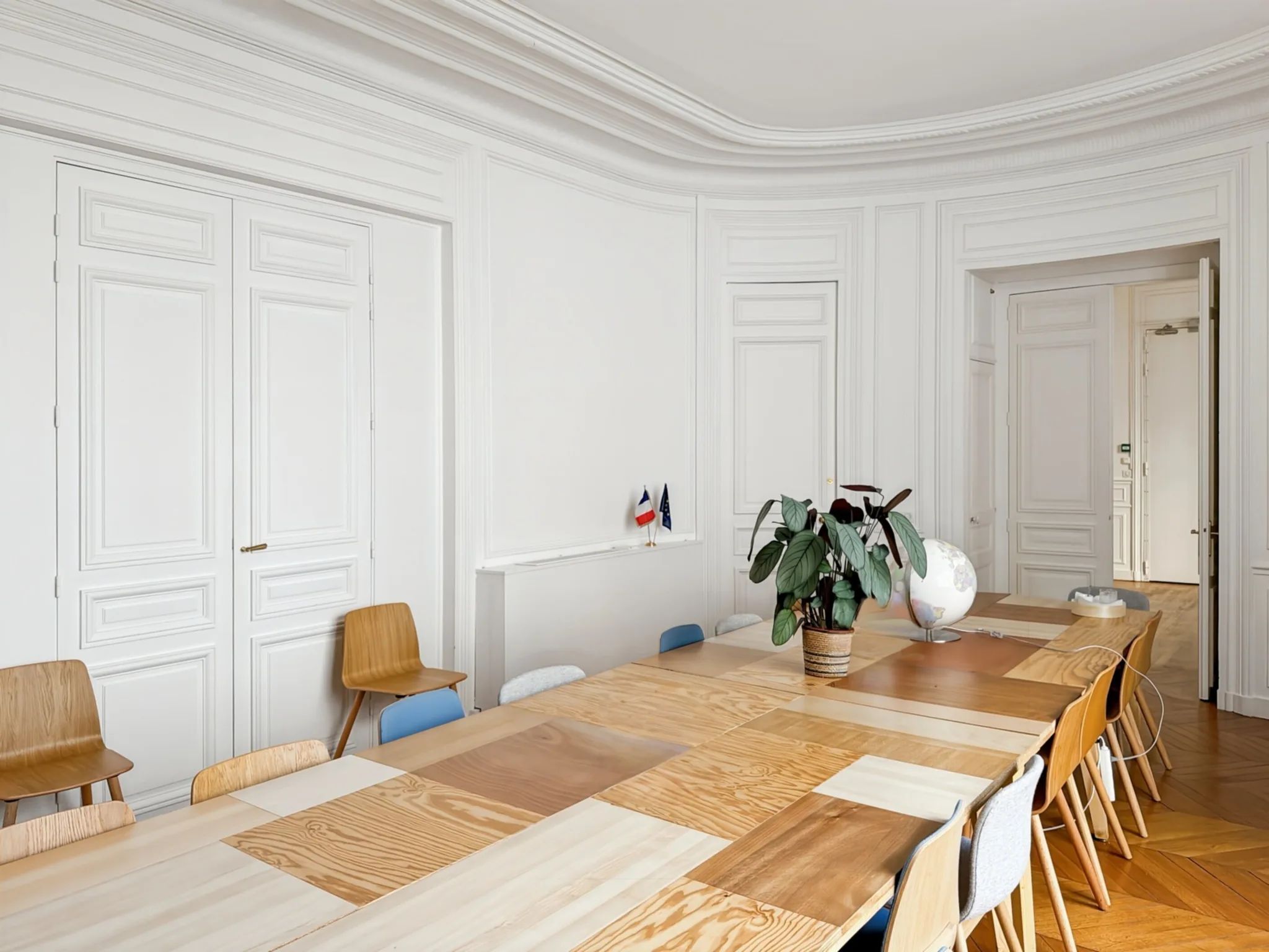 Coworking 2 m² – Paris (75008)