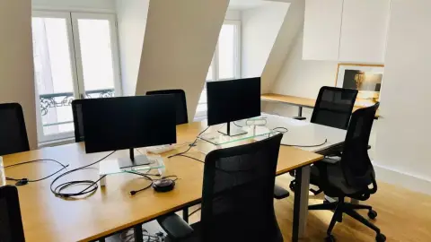 Bureau 470 m² – Paris (75017)