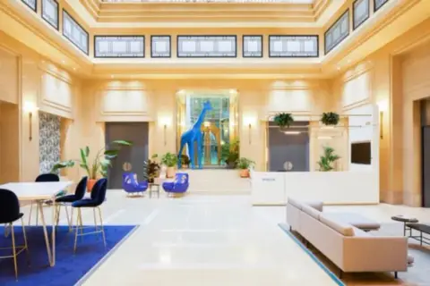 Bureau 1 481 m² – Paris (75009)