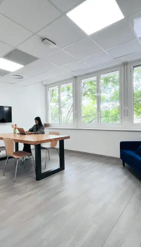 Coworking 90 m² – Marseille (13008)