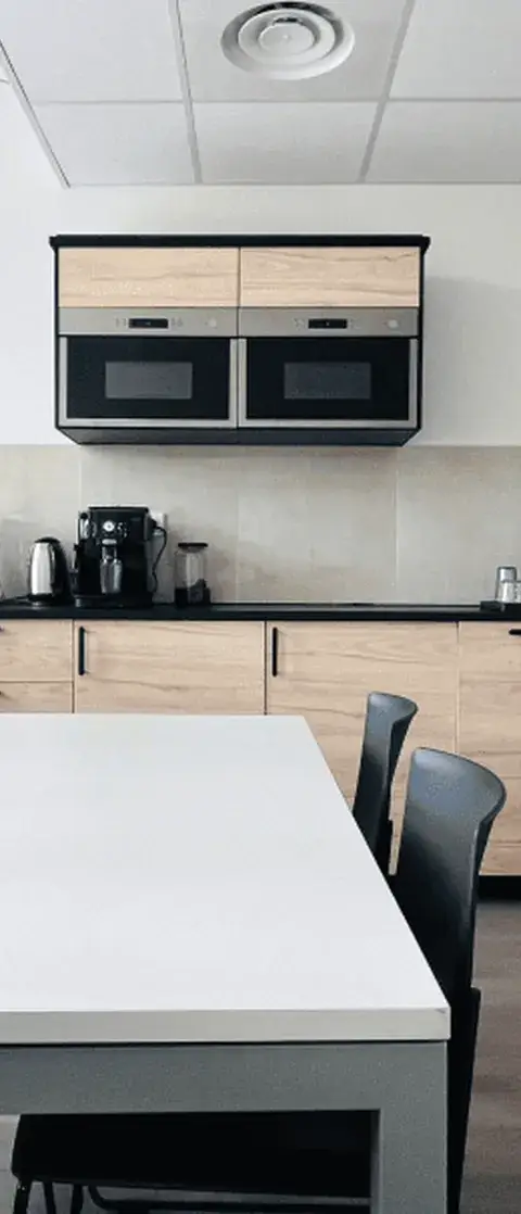 Coworking 90 m² – Marseille (13008)