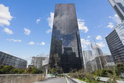 Bureau 6 900 m² – Courbevoie (92400)