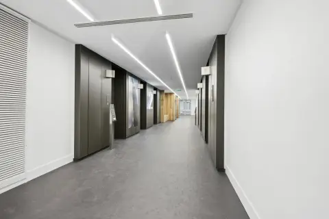 Bureau 6 900 m² – Courbevoie (92400)