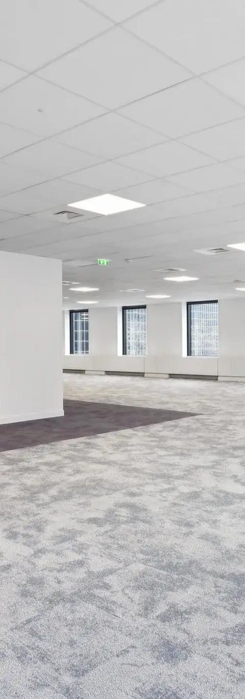Bureau 6 900 m² – Courbevoie (92400)