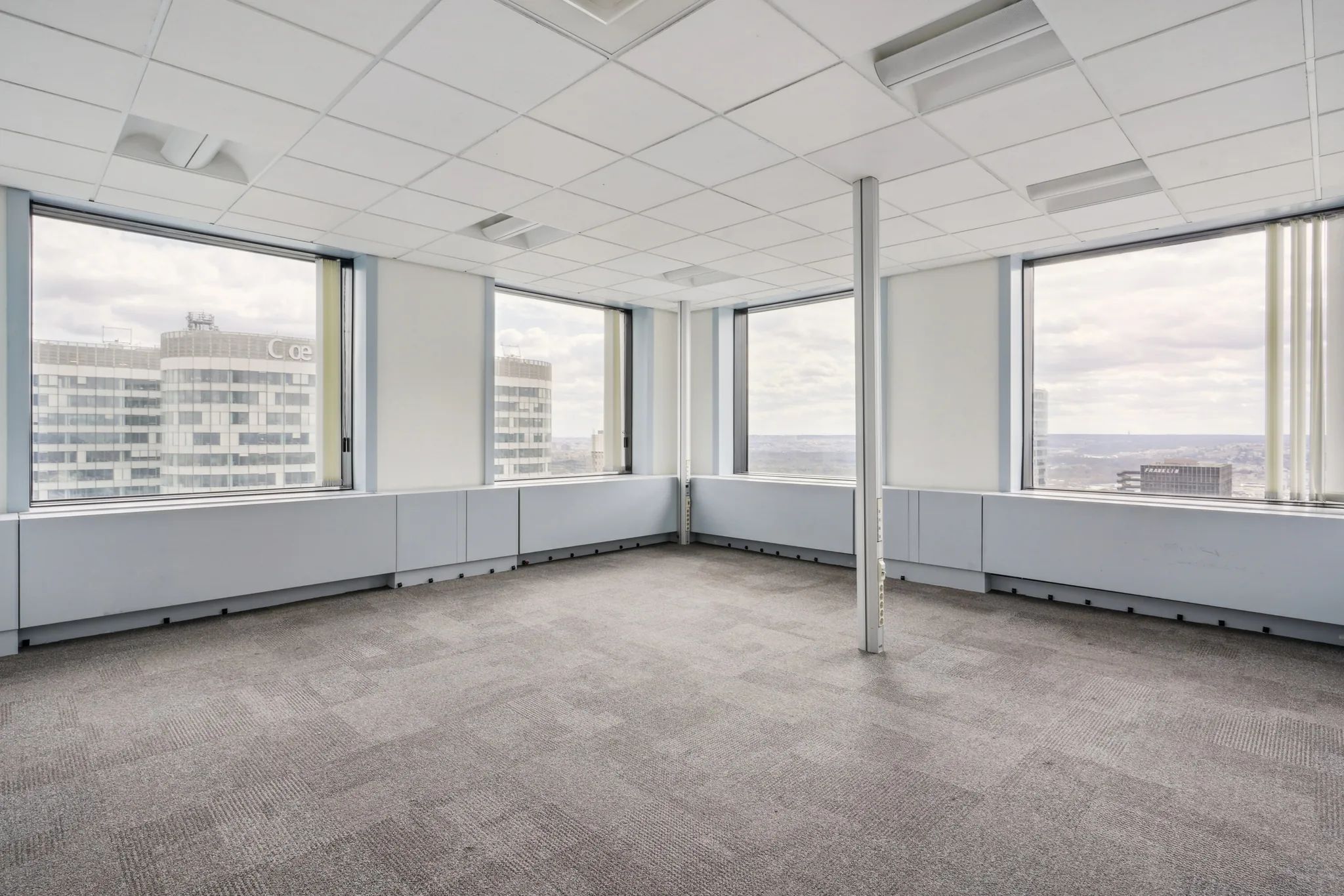 Bureau 6 900 m² – Courbevoie (92400)