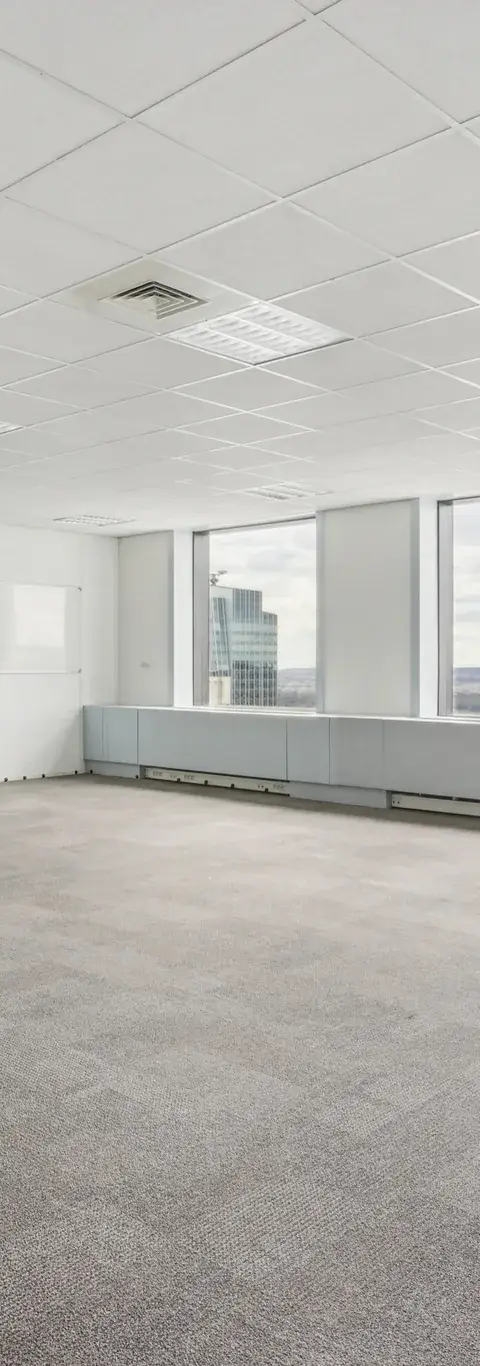Bureau 6 900 m² – Courbevoie (92400)