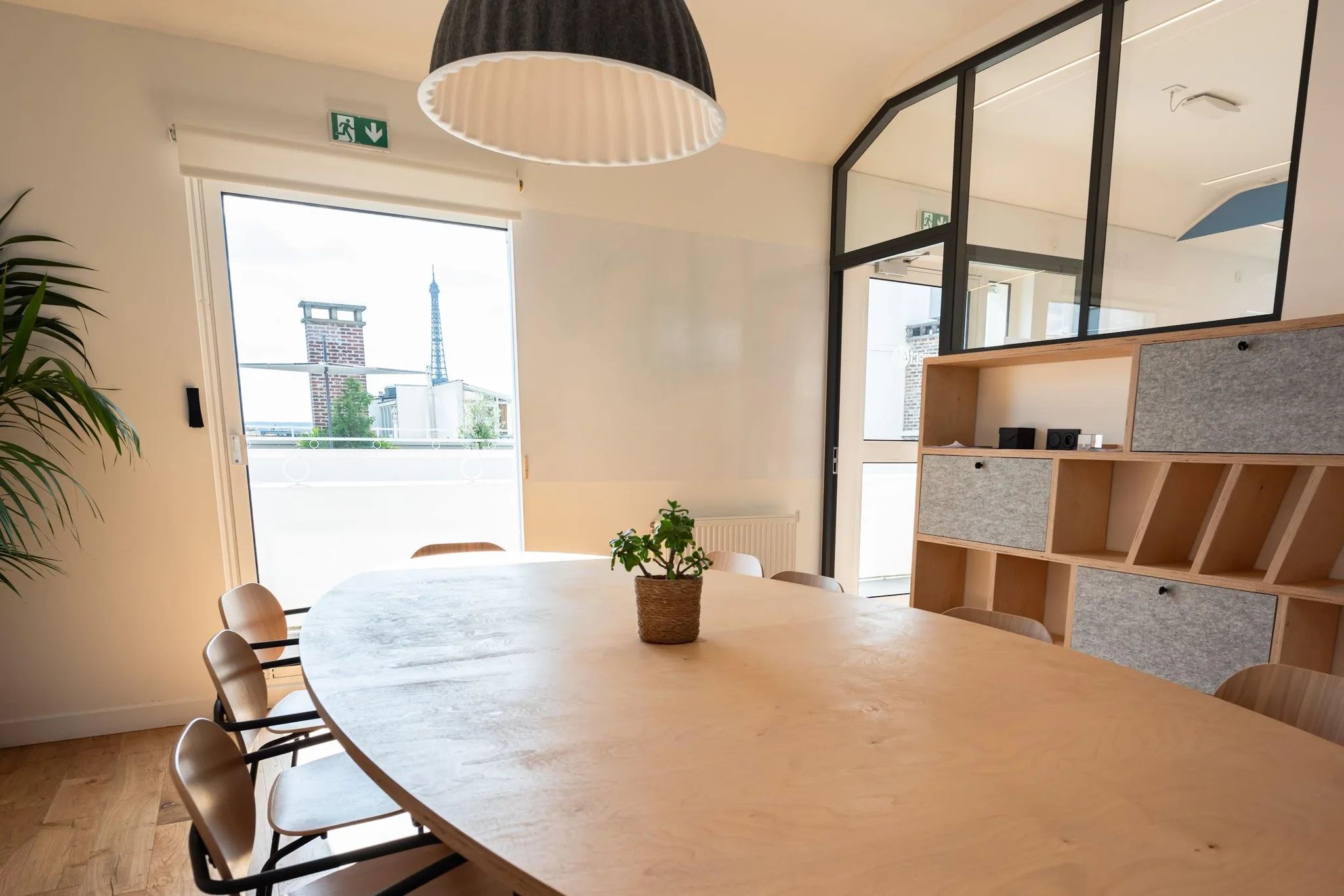 Bureau 15 m² – Paris (75008)