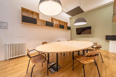 Bureau 15 m² – Paris (75008)