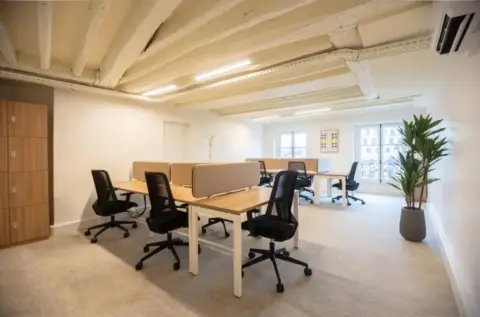 Bureau 259 m² – Paris (75009)