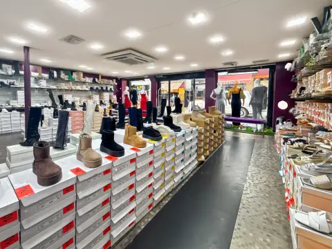 Commerce 331 m² – Paris (75011)