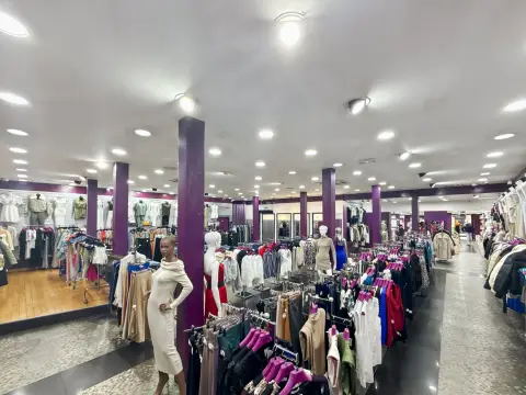 Commerce 331 m² – Paris (75011)