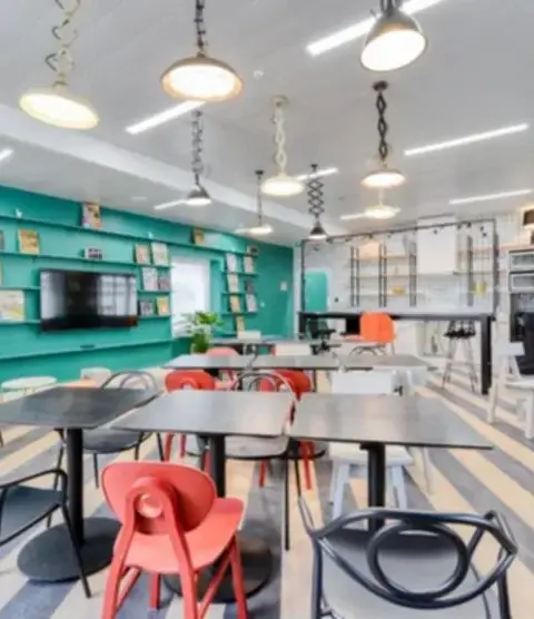 Bureau 801 m² – Paris (75008)