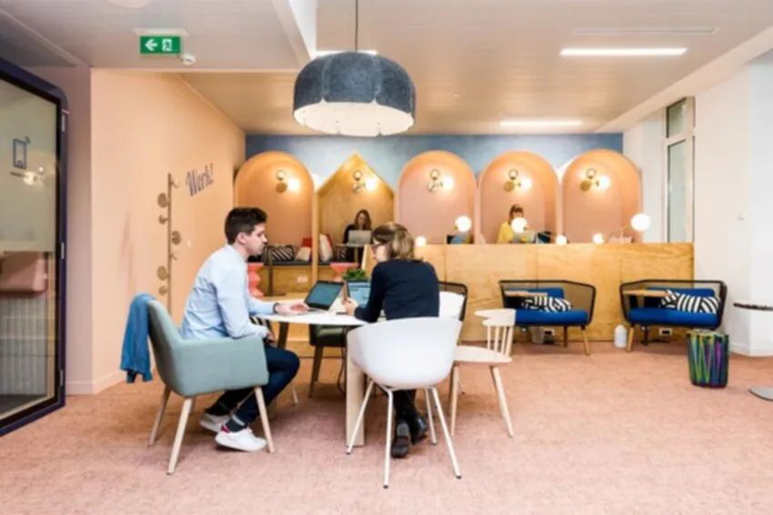 Bureau 801 m² – Paris (75008)