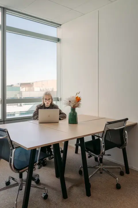 Bureau 18 m² – Saint-Denis (93200)