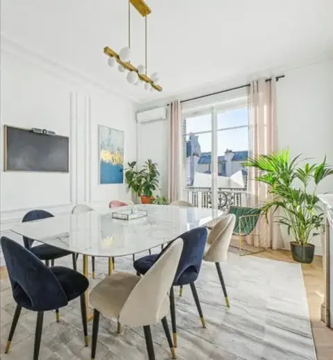 Bureau 117 m² – Paris (75016)