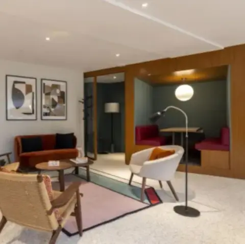 Bureau 220 m² – Neuilly-sur-Seine (92200)