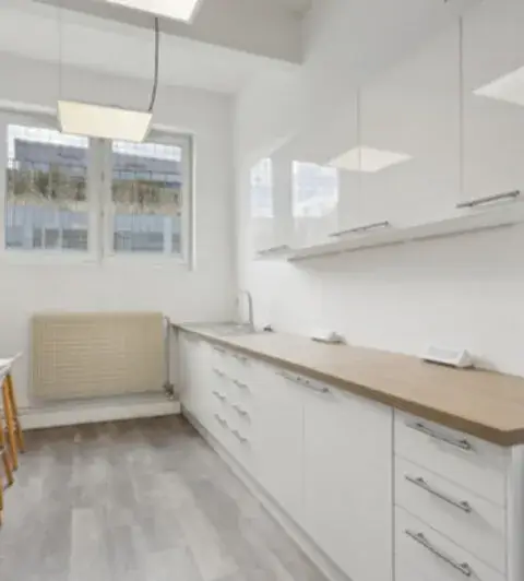 Bureau 5 643 m² – Vanves (92170)