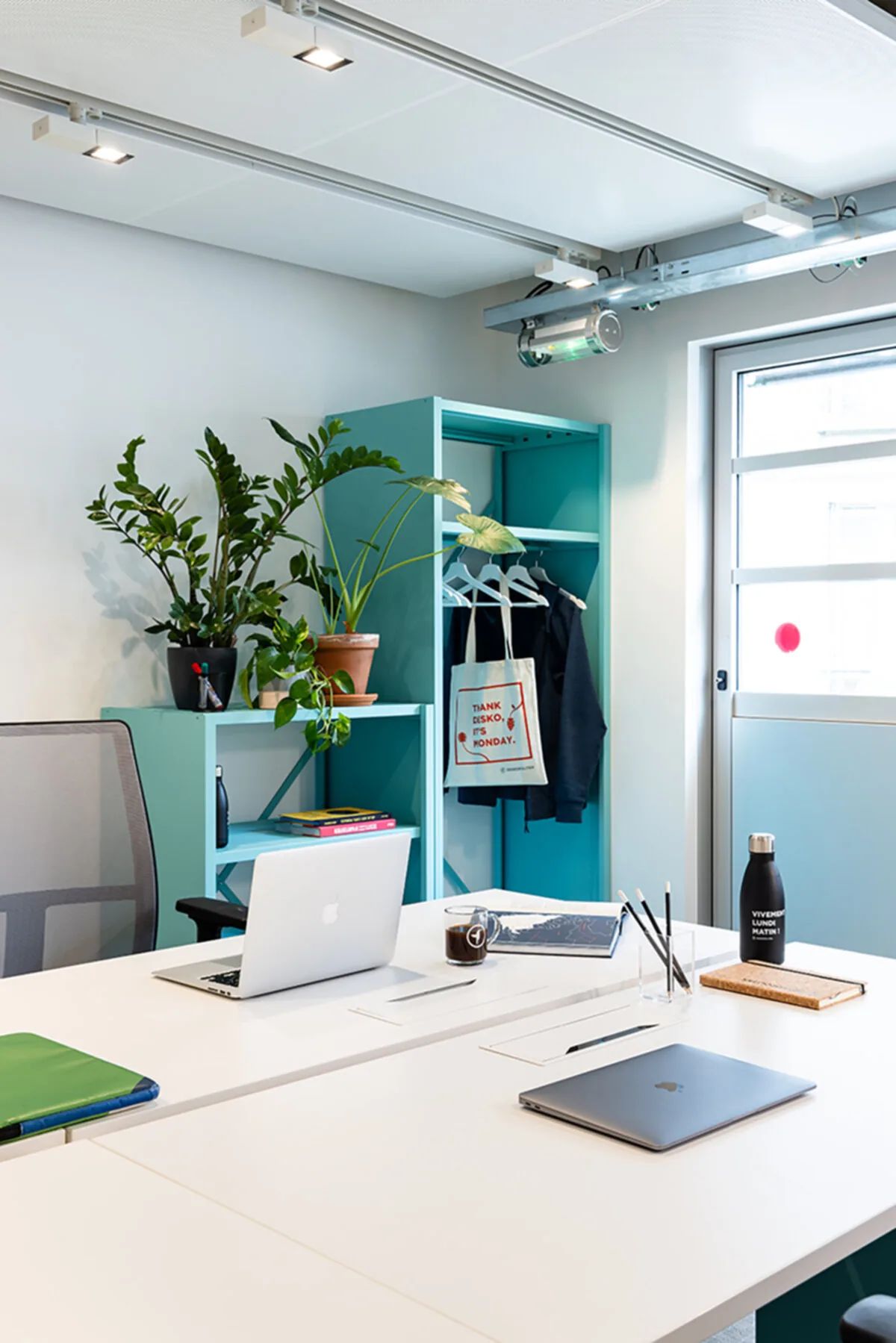 Bureau 1 576 m² – Paris (75011)