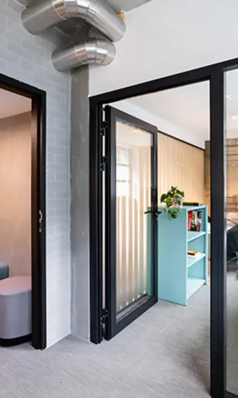 Bureau 1 576 m² – Paris (75011)