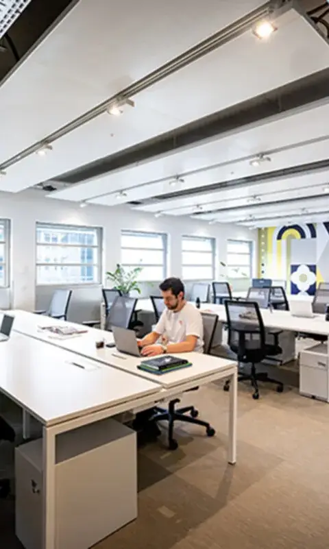 Bureau 1 576 m² – Paris (75011)