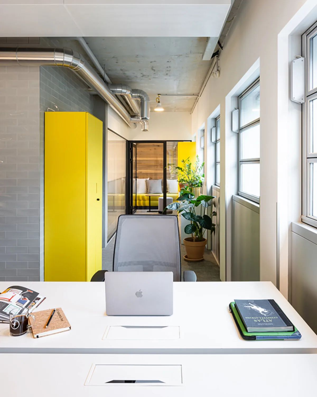 Bureau 1 576 m² – Paris (75011)