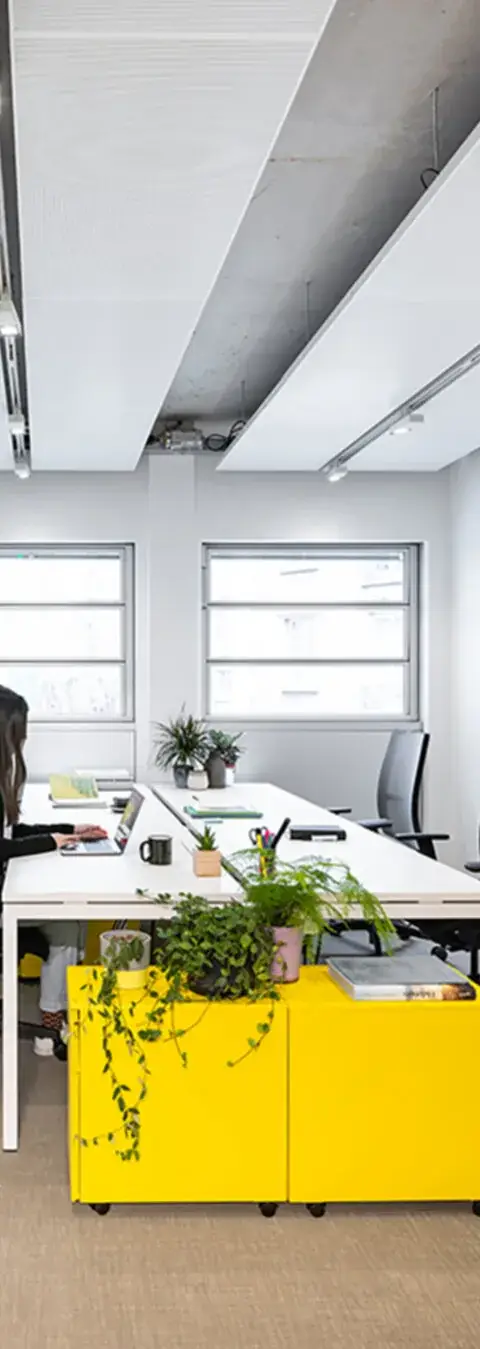 Bureau 1 576 m² – Paris (75011)