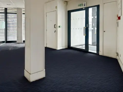 Commerce 178 m² – Paris (75012)
