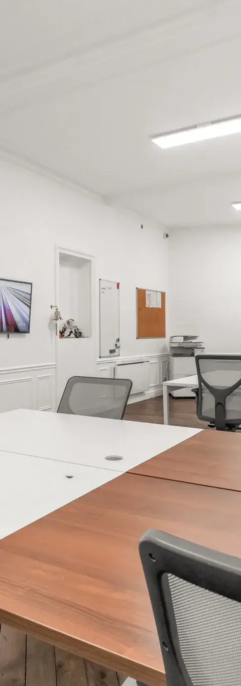 Bureau – Paris (75116)