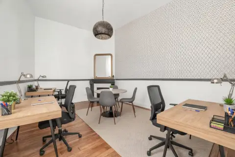 Bureau – Paris (75116)