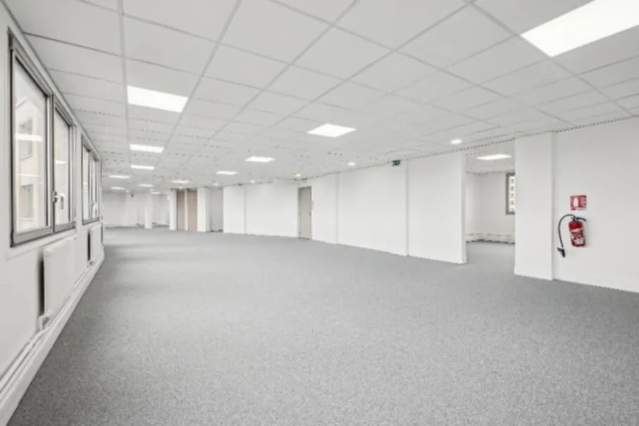 Bureau 1 962 m² – Paris (75013)