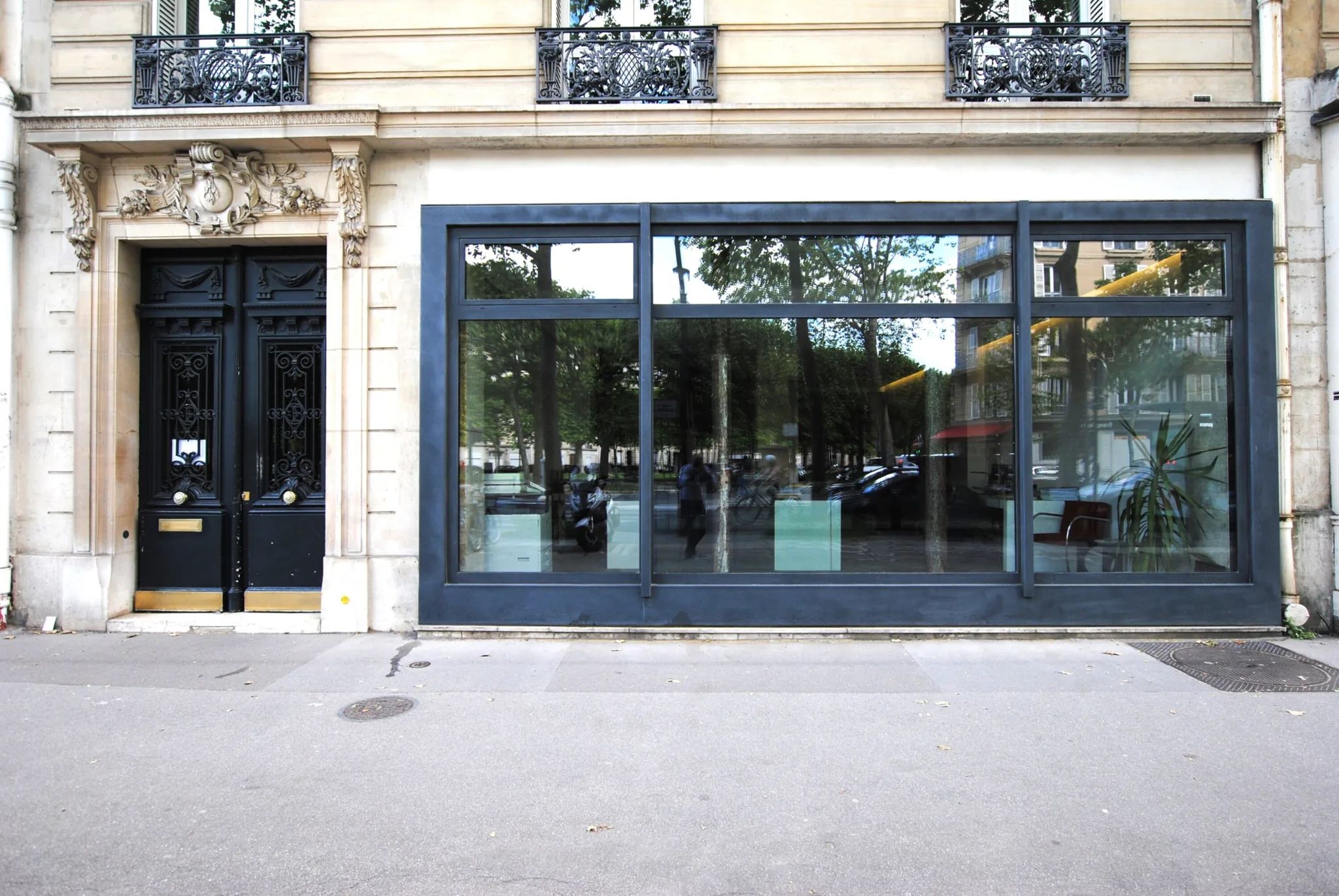 Bureau 140 m² – Paris (75007)